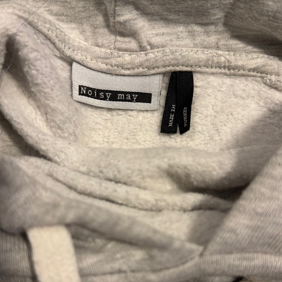 NOISY MAY • Light Gray Hoodie with Logo • Size Medium - Picture 5 of 9